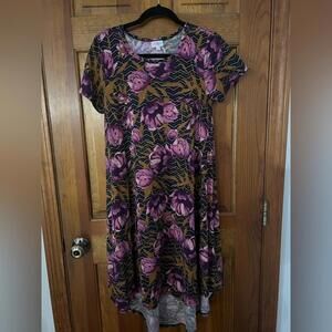 LuLaRoe Carly Dress Black Purple Gold Floral T Shirt High Low Swing Flowy XS EUC